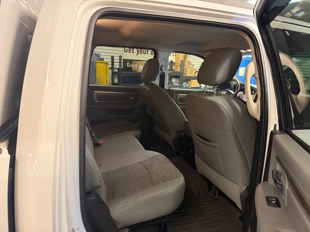 2016 RAM 1500 Image 8