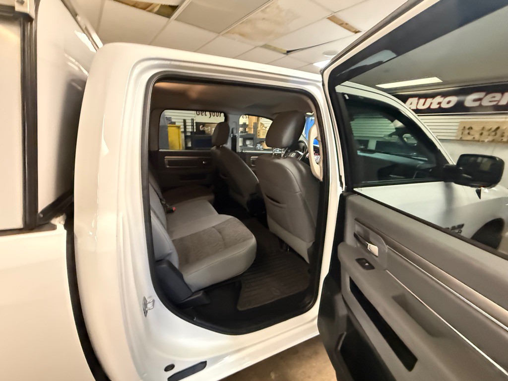 2016 RAM 1500 Image 10