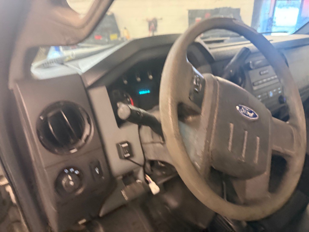 2012 Ford F-350 Image 21