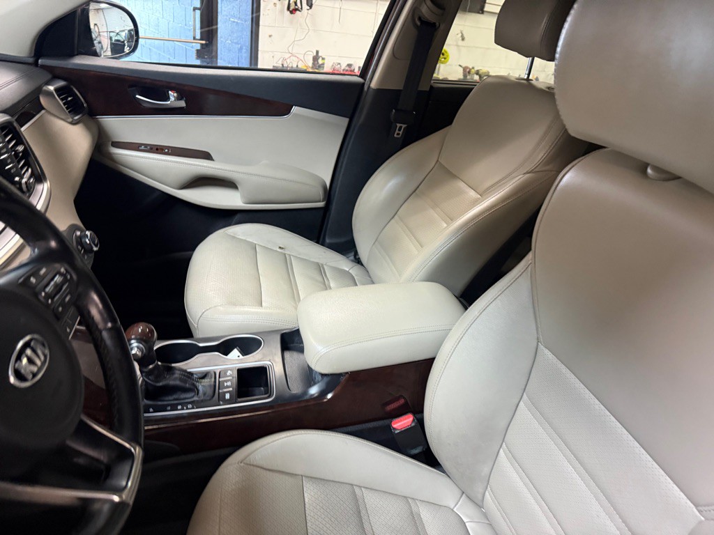 2018 Kia Sorento Image 11