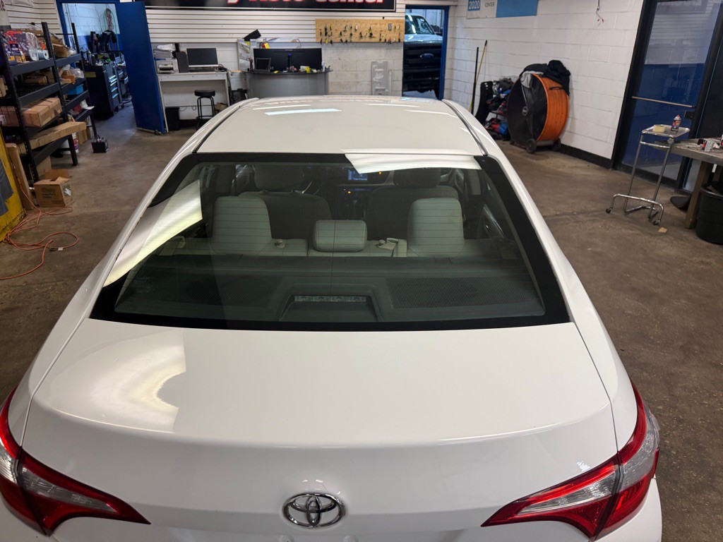 2016 Toyota Corolla Image 18