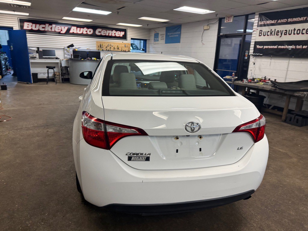 2016 Toyota Corolla Image 28
