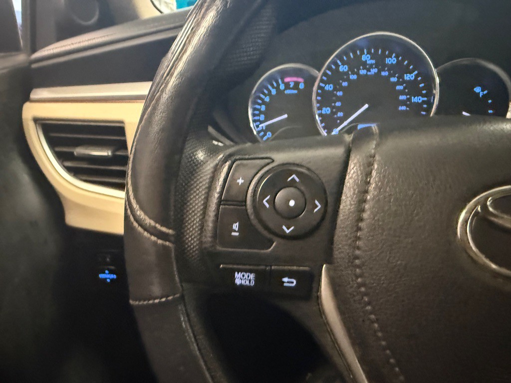 2016 Toyota Corolla Image 37