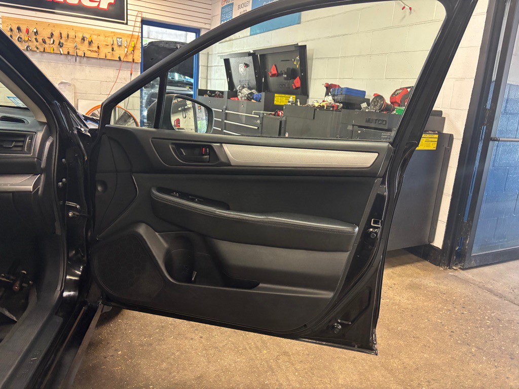 2019 Subaru Legacy Image 25