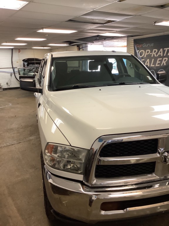 2014 RAM 2500 Image 2