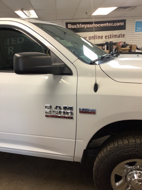 2014 RAM 2500 Image 3