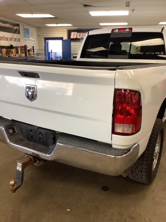 2014 RAM 2500 Image 9