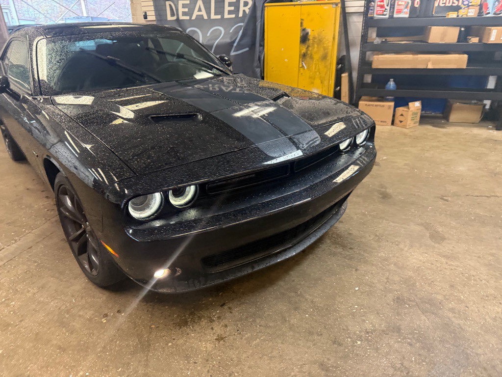 2016 Dodge Challenger Image 4