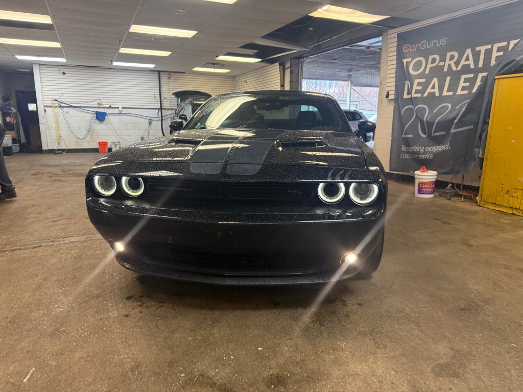 2016 Dodge Challenger Image 6