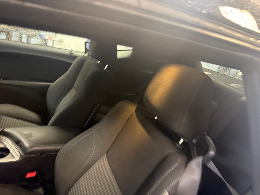 2016 Dodge Challenger Image 14