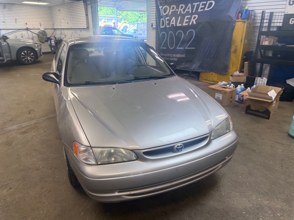 2000 Toyota Corolla Image 2