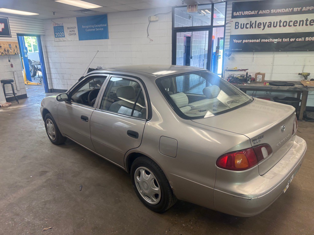2000 Toyota Corolla Image 9