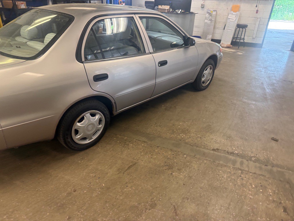 2000 Toyota Corolla Image 17