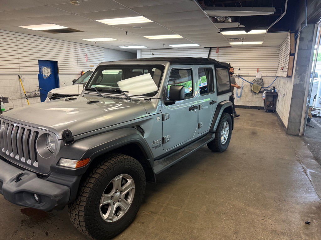 2018 Jeep Wrangler Unlimited Image 3