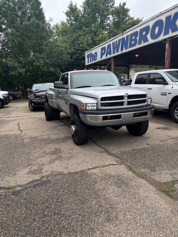 2002 Dodge Ram 3500 Image 2