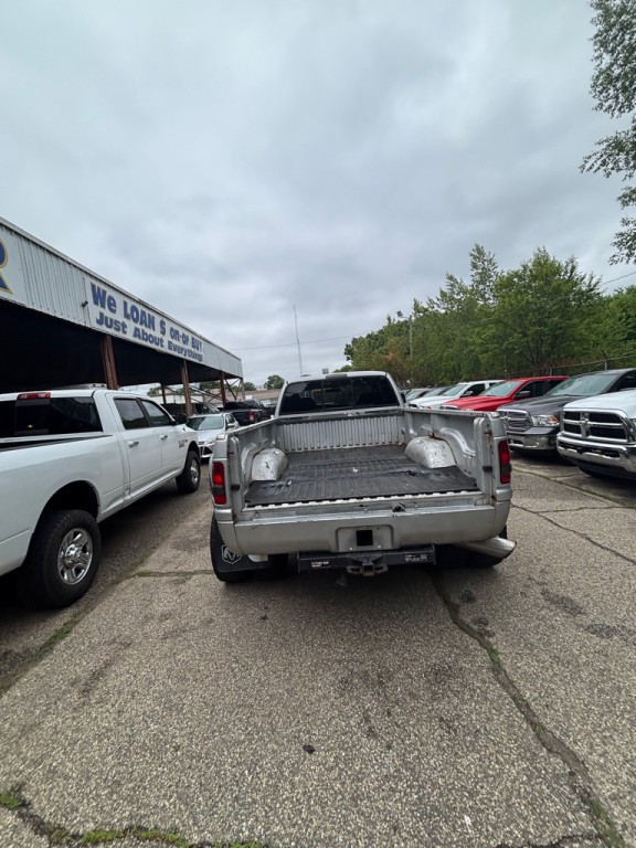 2002 Dodge Ram 3500 Image 9