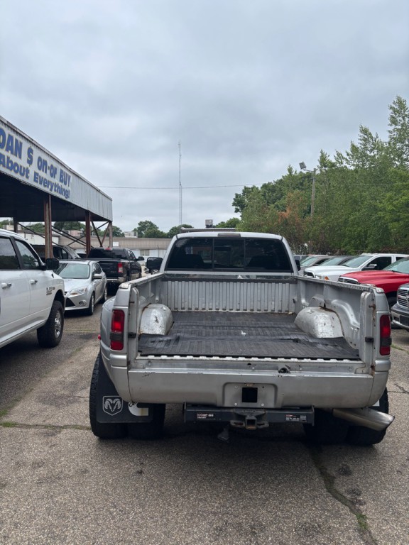 2002 Dodge Ram 3500 Image 10