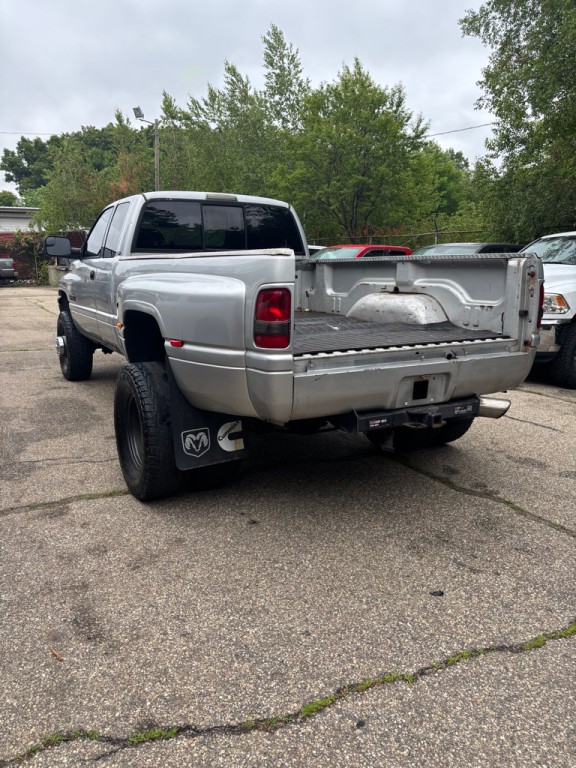 2002 Dodge Ram 3500 Image 12