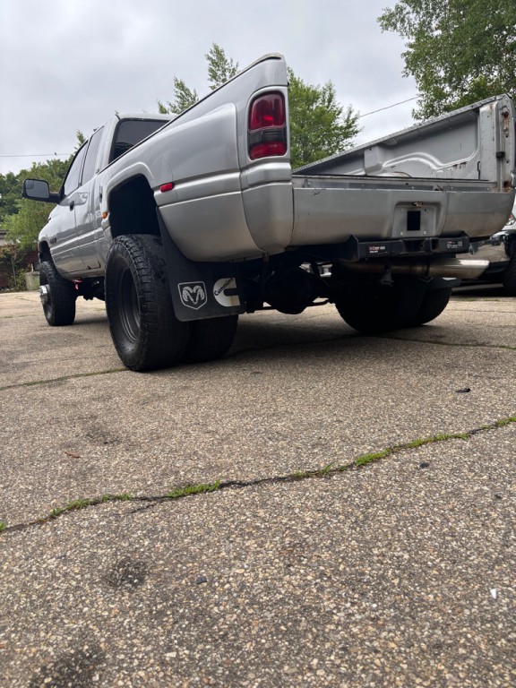 2002 Dodge Ram 3500 Image 13