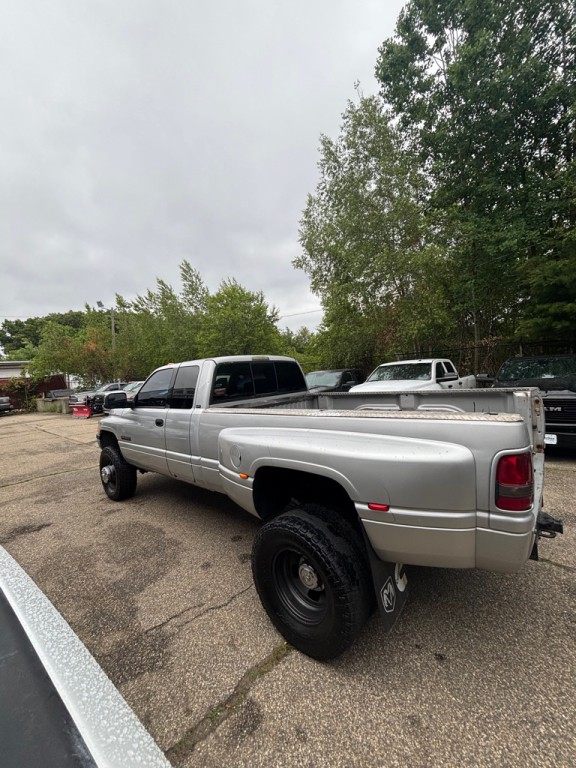 2002 Dodge Ram 3500 Image 14