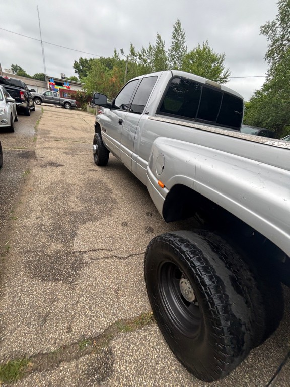 2002 Dodge Ram 3500 Image 15