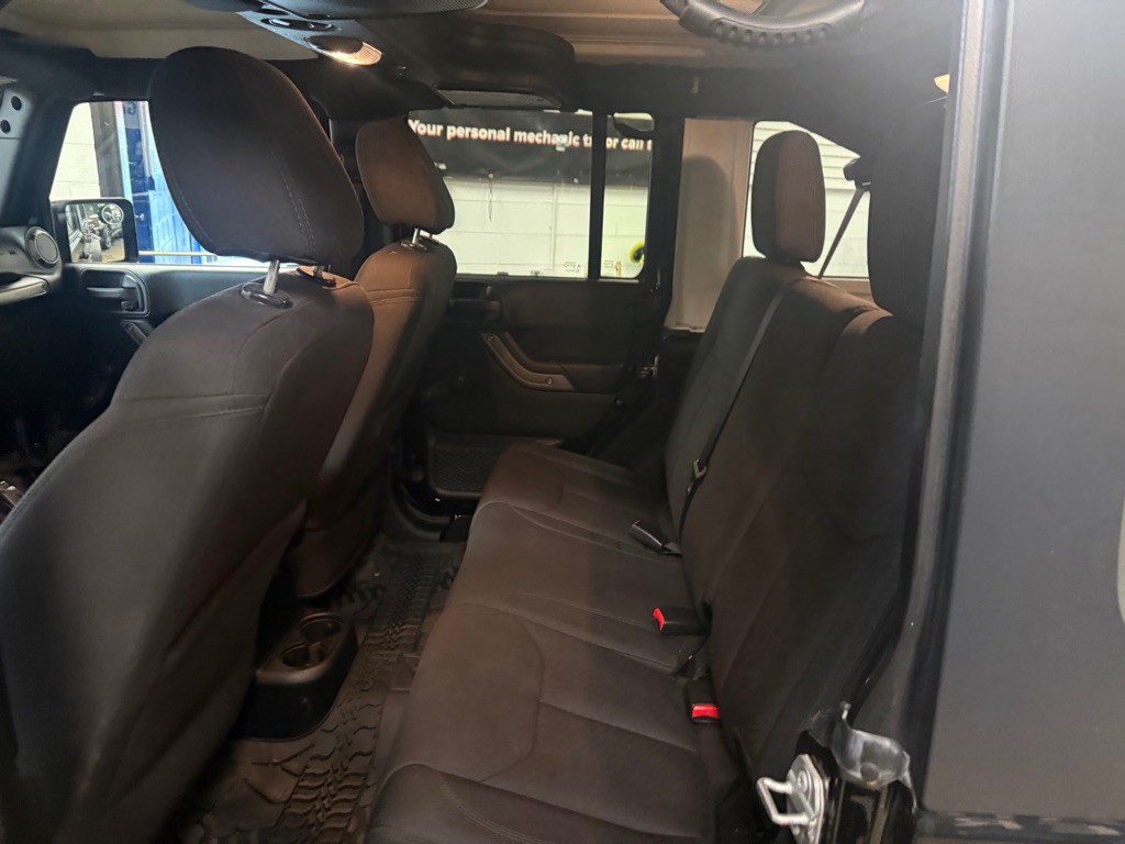 2017 Jeep Wrangler Unlimited Image 9