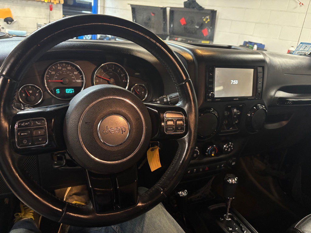 2015 Jeep Wrangler Unlimited Image 33