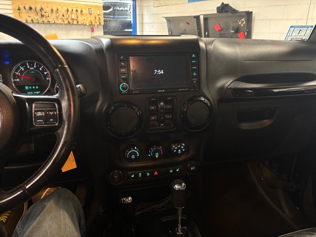 2015 Jeep Wrangler Unlimited Image 37
