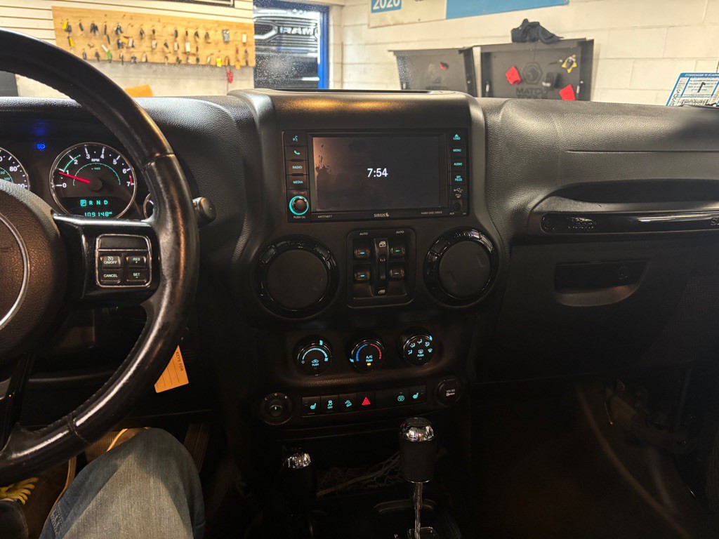 2015 Jeep Wrangler Unlimited Image 38
