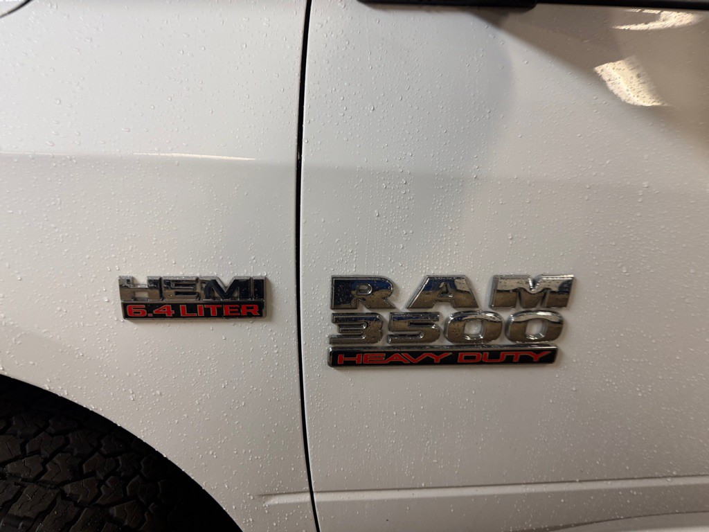 2015 RAM 3500 Image 5