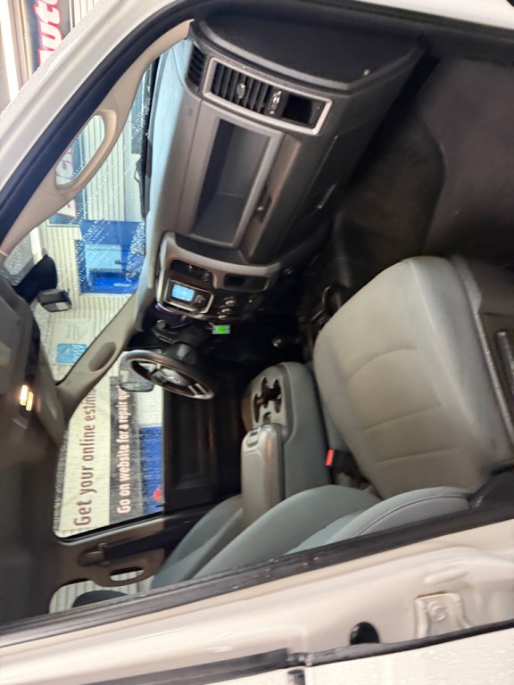 2015 RAM 3500 Image 13