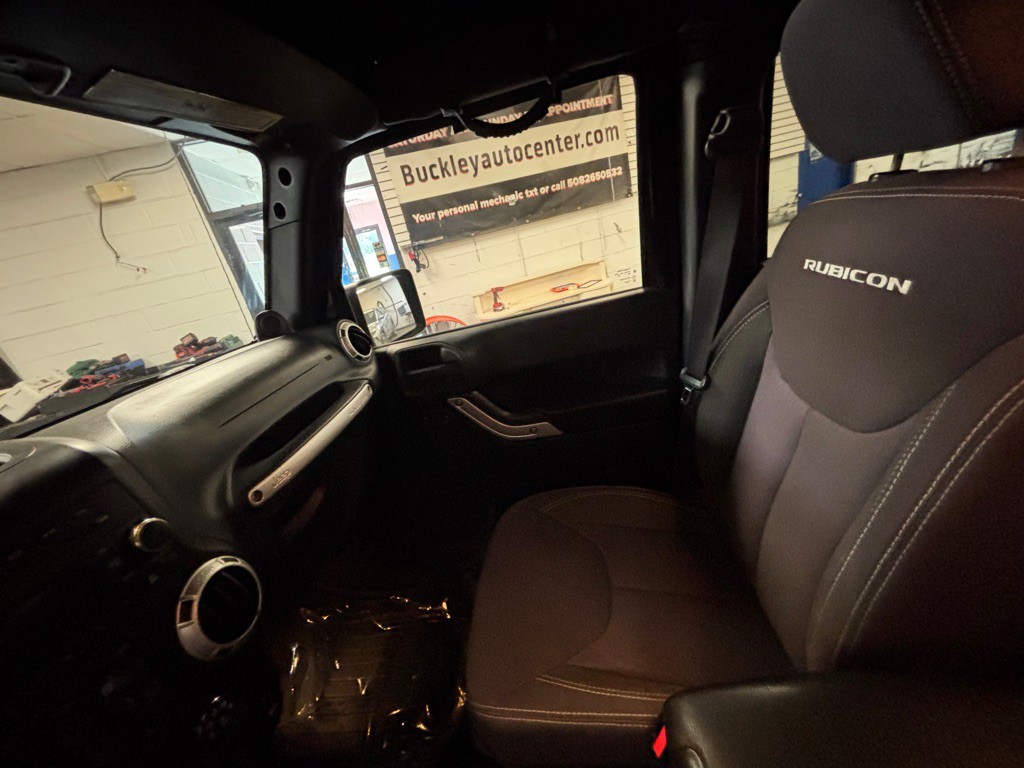 2014 Jeep Wrangler Unlimited Image 25