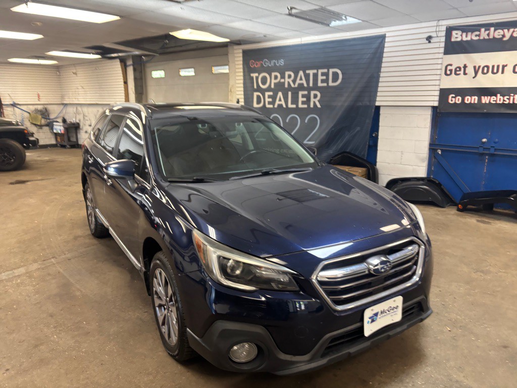 2018 Subaru Outback Image 2