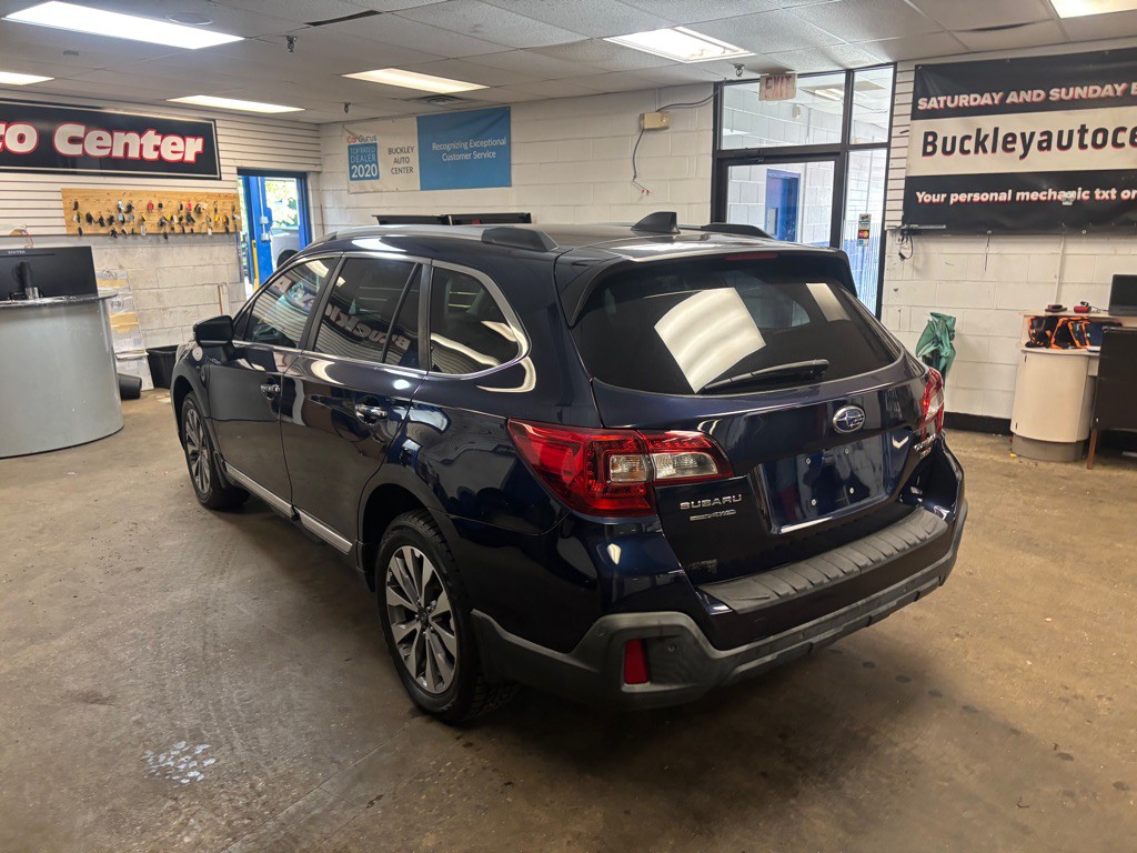 2018 Subaru Outback Image 10