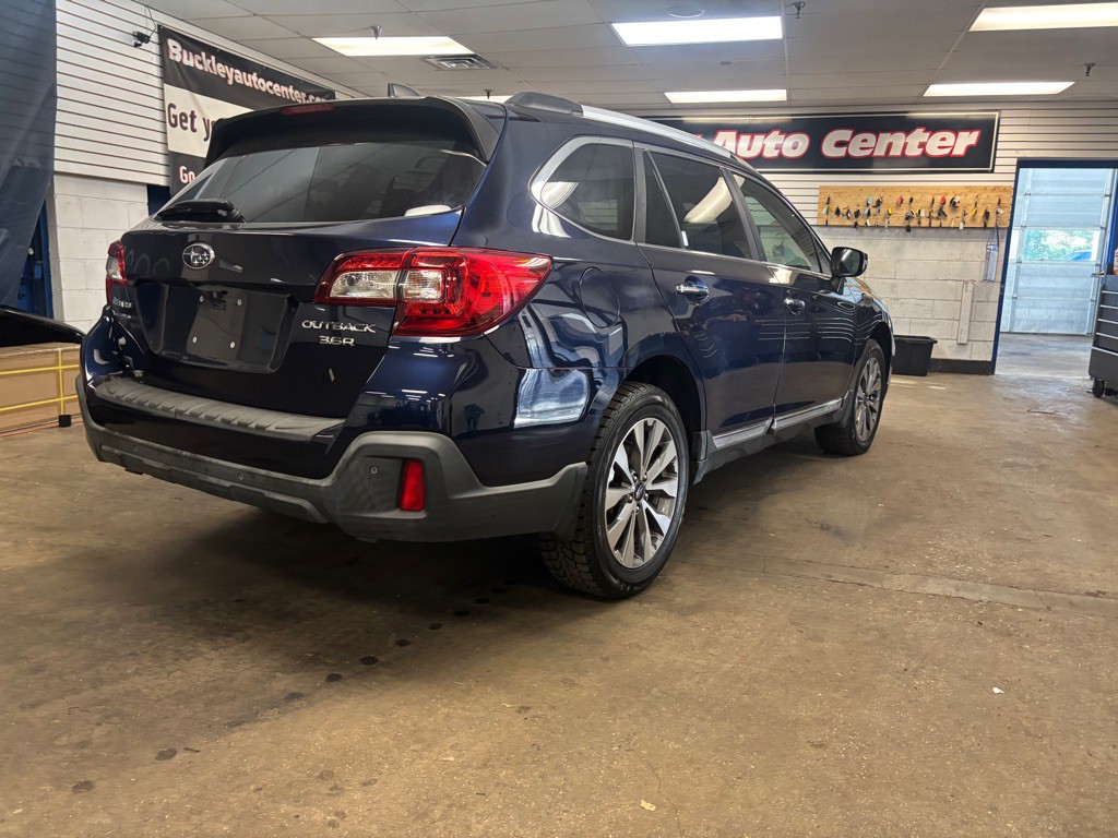 2018 Subaru Outback Image 15