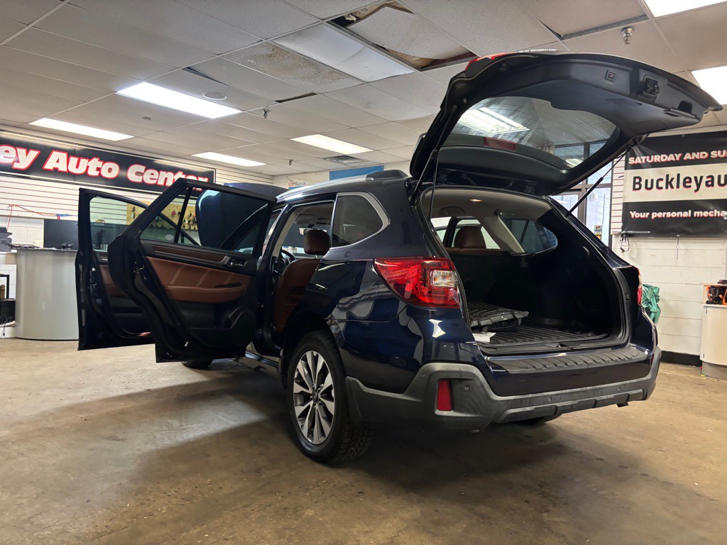 2018 Subaru Outback Image 31