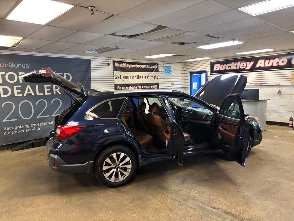 2018 Subaru Outback Image 36
