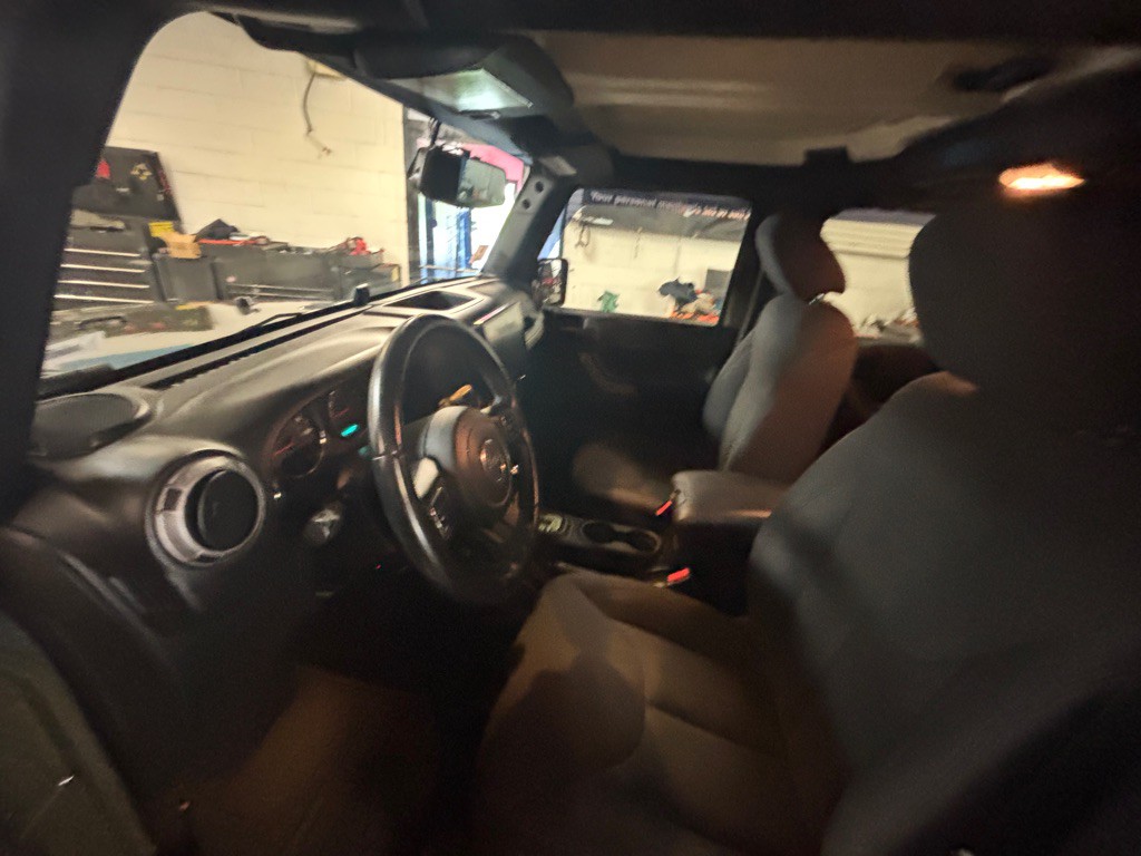 2015 Jeep Wrangler Unlimited Image 29