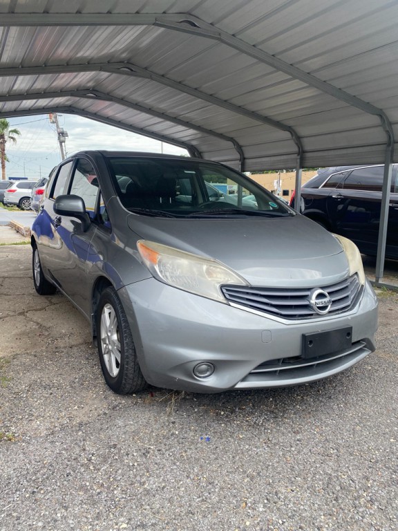 2014 Nissan Versa Image 2
