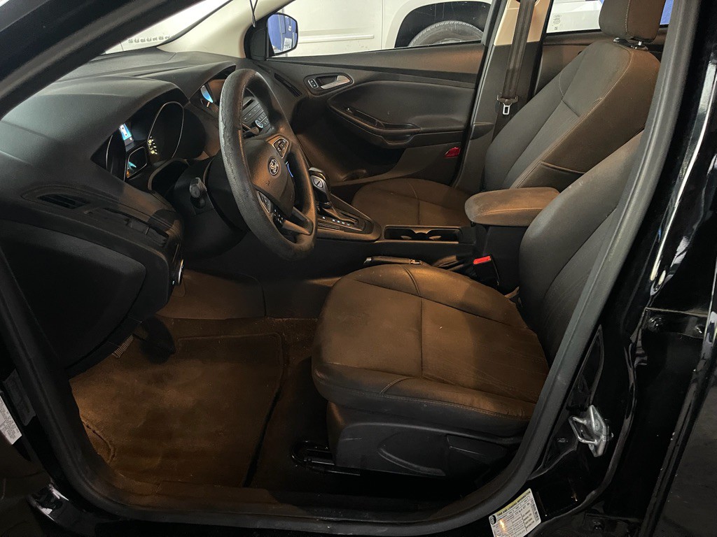 2016 Ford Focus Image 7