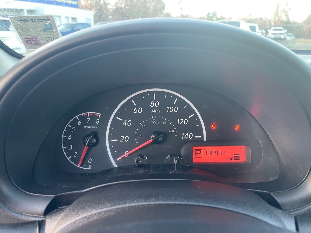 2018 Nissan Versa Image 12