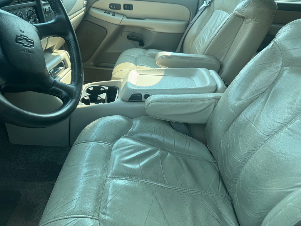 2019 Chevrolet Suburban Image 4
