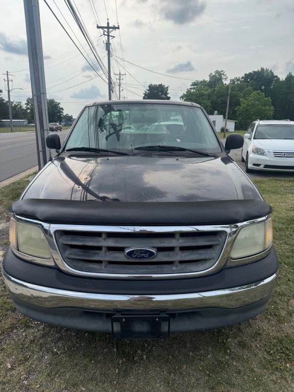2002 Ford F-150 Image 2