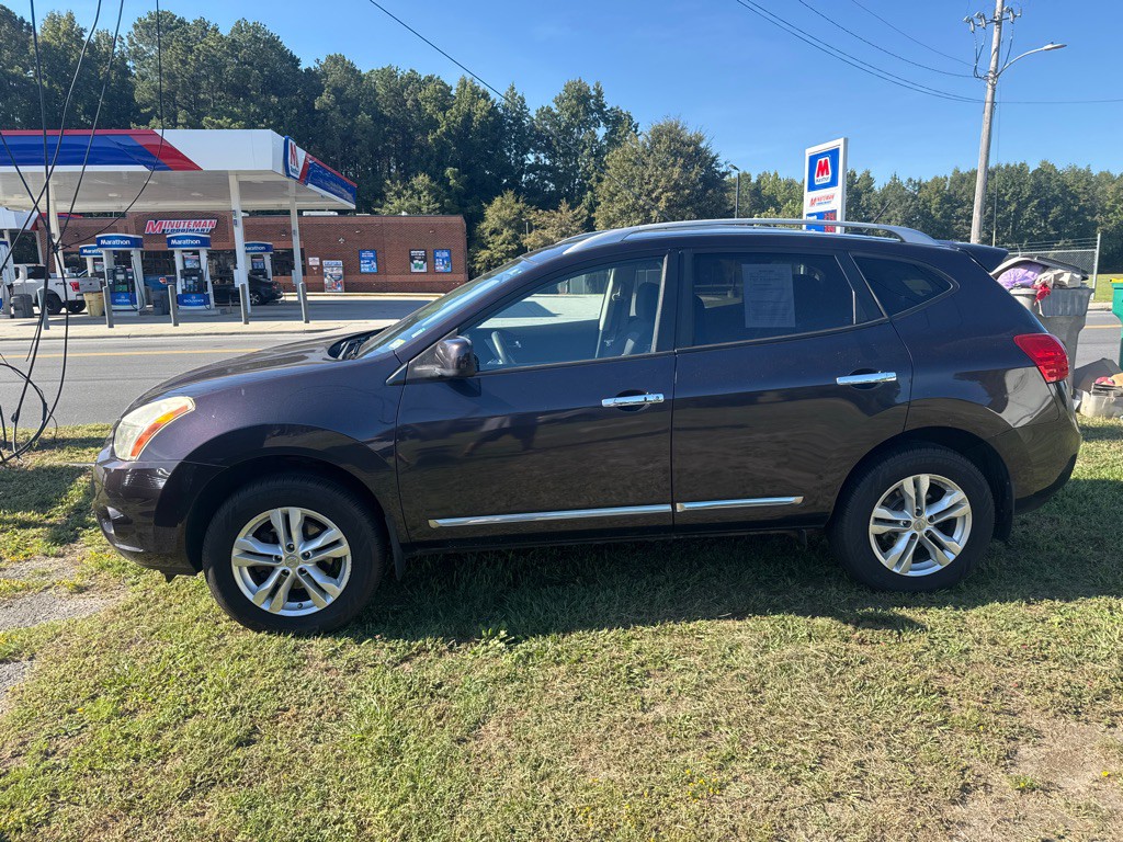 2013 Nissan Rogue Image 1