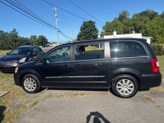 Image for 2014 Chrysler Town & Country Touring ID: 7662380