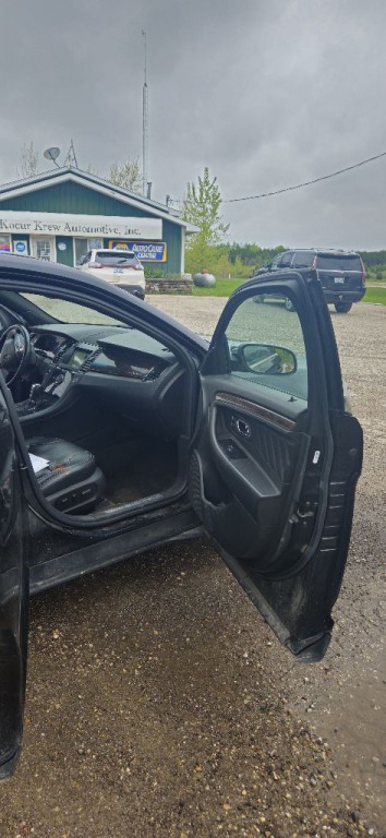 2018 Ford Taurus Image 12