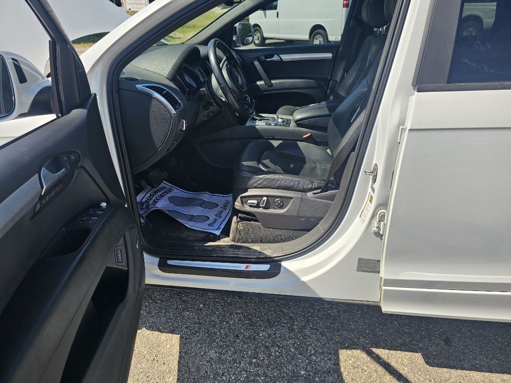 2015 Audi Q7 Image 10