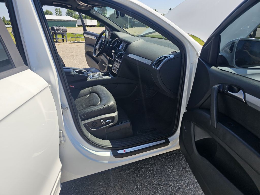 2015 Audi Q7 Image 27