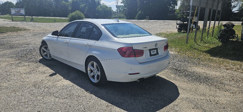 2014 BMW 3 Series Image 7