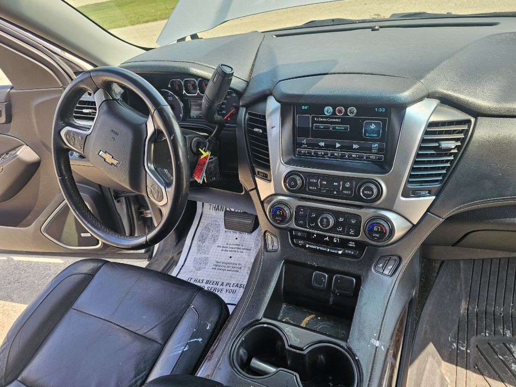 2015 Chevrolet Suburban Image 16